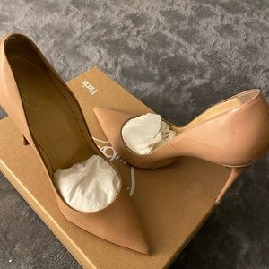 Christian Louboutin So Kate Patent nude